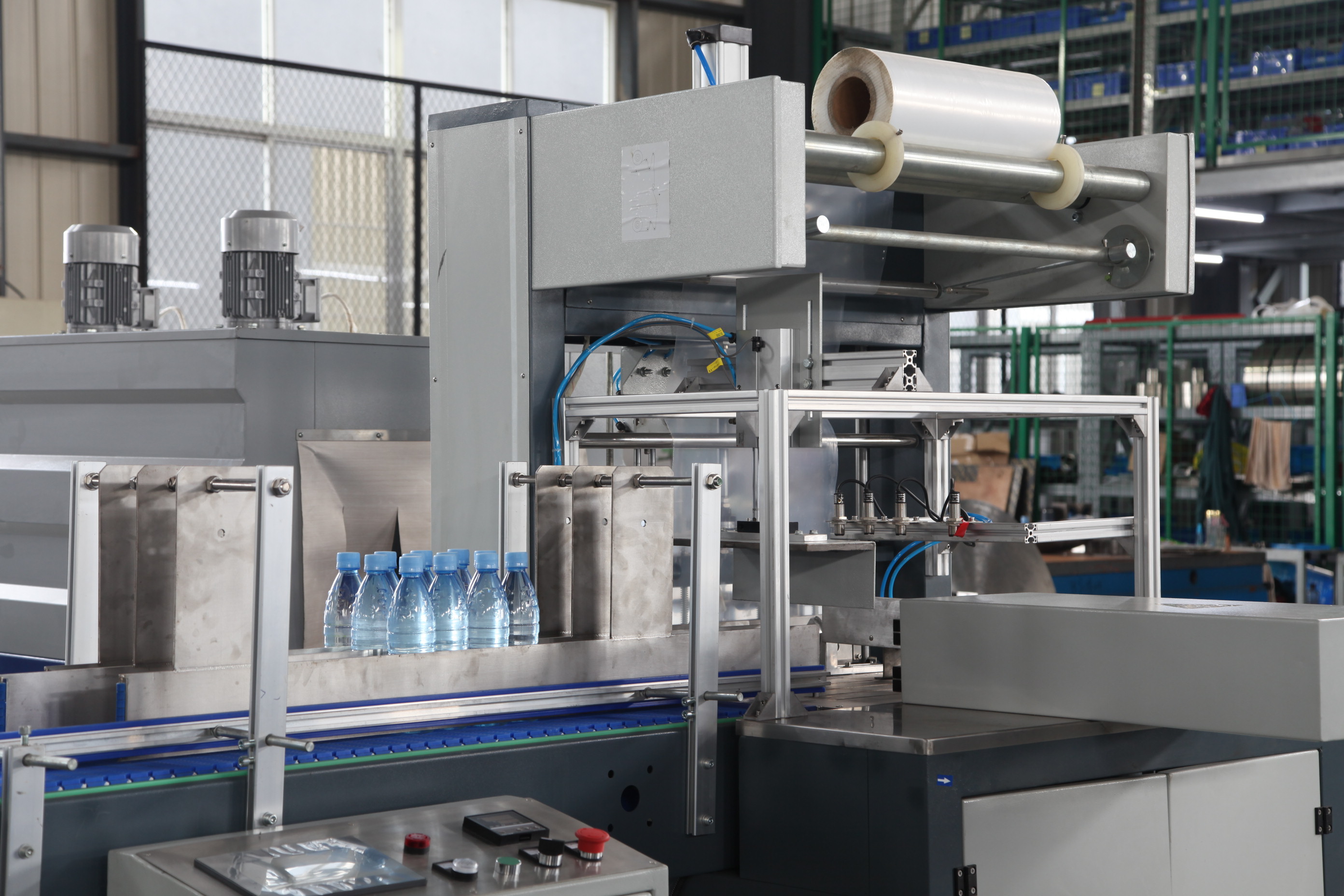 Automatic PE Film Shrink Wrapping Machine