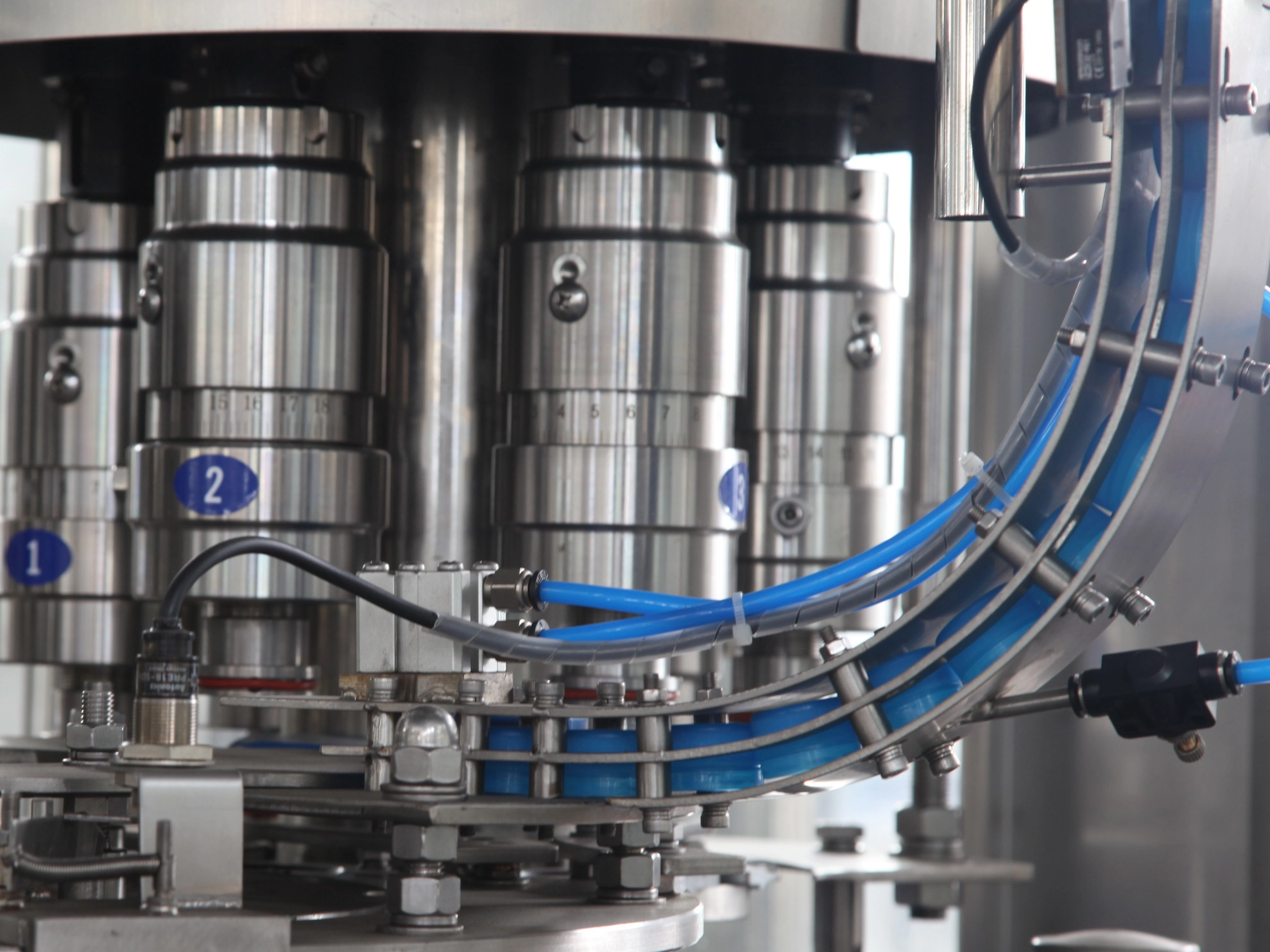 Juice Wine Beverage Liquid Packing Filling Machine