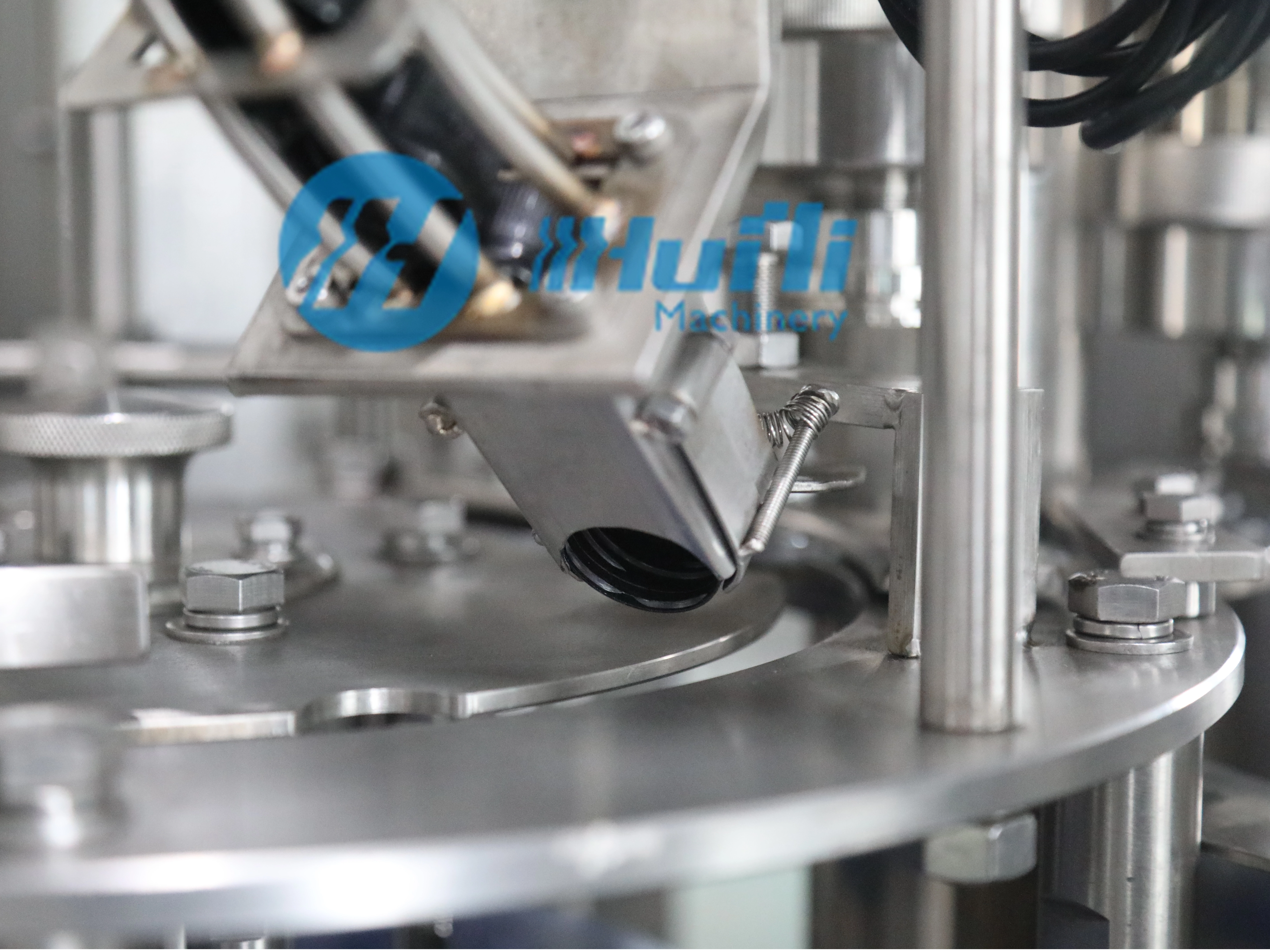 PET Plastic Bottle Water Bottling Filling Labeling Packing Machine 3-in-1